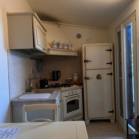 Sun Apartment